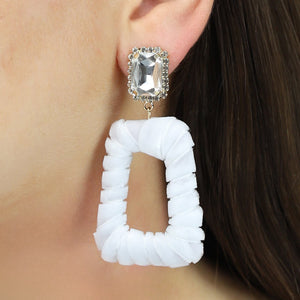 NEW1704 Witte Fluwelen Oorbellen met Diamant