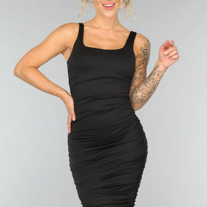 NEW2108 Zwarte Geplooide Jurk met Vierkante Hals