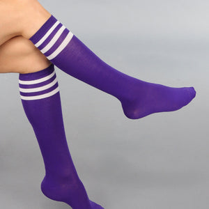 NEW290125 Donkerpaarse Sokken met Witte Strepen