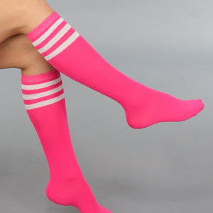 NEW290125 Felroze Sokken met Streepdetails