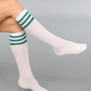 NEW290125 Witte Kniekousen met Groene Strepen