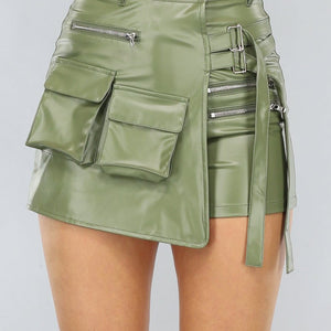 NEW2905 Khaki Lederlook Overslag Cargo Skort