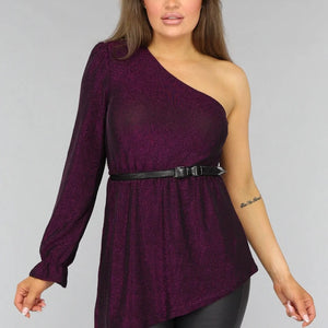 OP=OP.AV.09 Paarse Glitter Top met One Sleeve