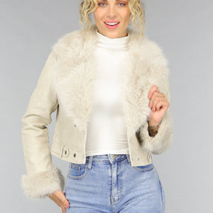 SALE30 Kort Beige Faux Fur Jasje