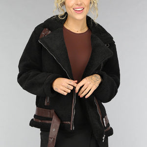SALE30 Zwarte Fluffy Jas met Bruine Gesp Details