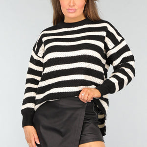 SALE30 Zwarte Gebreide Gestreepte Trui