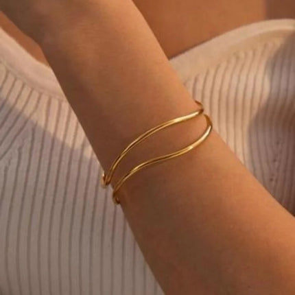 gouden-golvende-armband