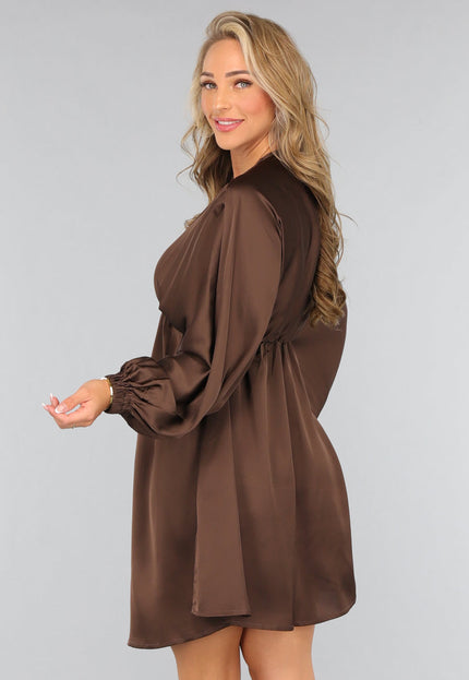 OP=OP.AV.12 Bruine Satijnen Jurk met V Hals