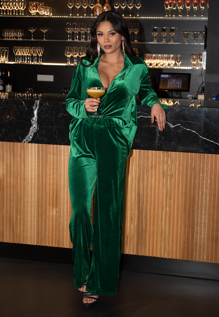 Chic in Samtgrün