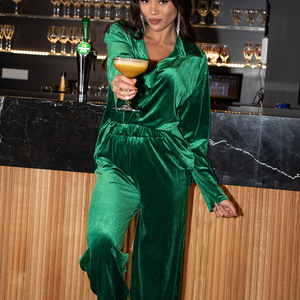 OP=OP.AV.12 Groene Velvet Co Ord Set