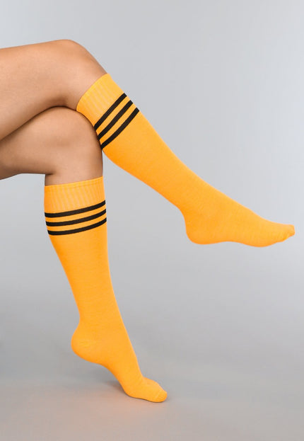 KOSTUUM Sporty Oranje Kousen met Zwarte Strepen