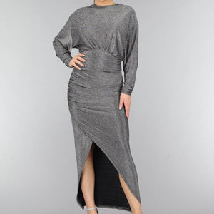 OP=OP.42.S Lange Zilveren Jurk met Vleermuismouwen en Glitter Steentjes