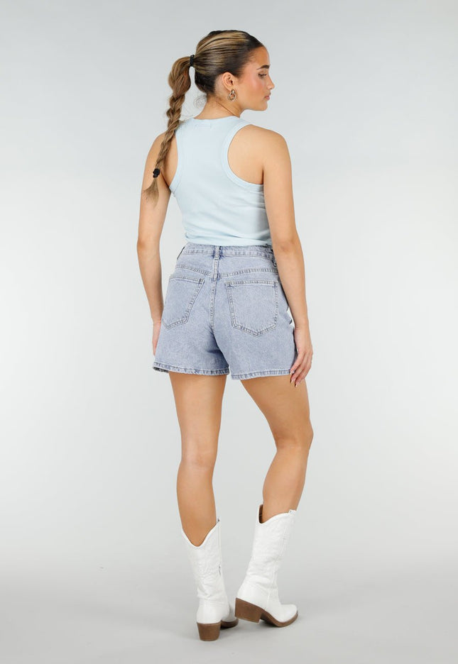 NEW290426 Lichtblauwe Rib Tanktop met Roze Tekst