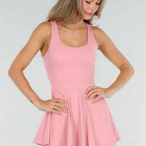 NEW010726 Roze Jurk met Broekje en Pads