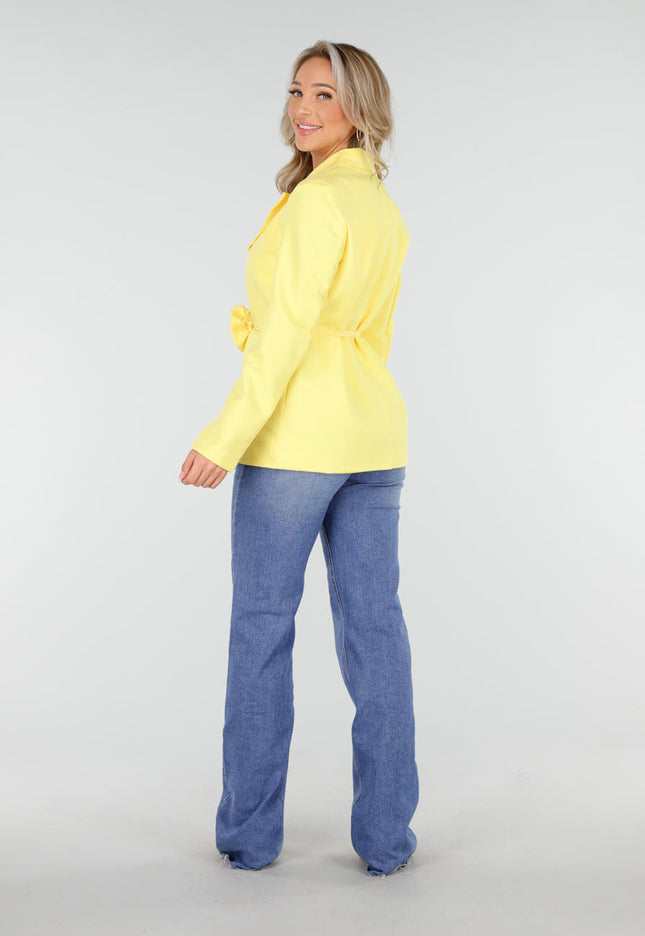 OP=OP.AV.10 Gele Blazer met Bloemceintuur