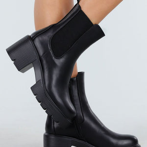 OP=OP.08.NL Zwarte Grove Enkelboots