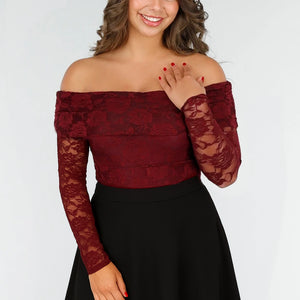 OP=OP.02.NL Kanten Body met Lange Mouwen in Bordeaux