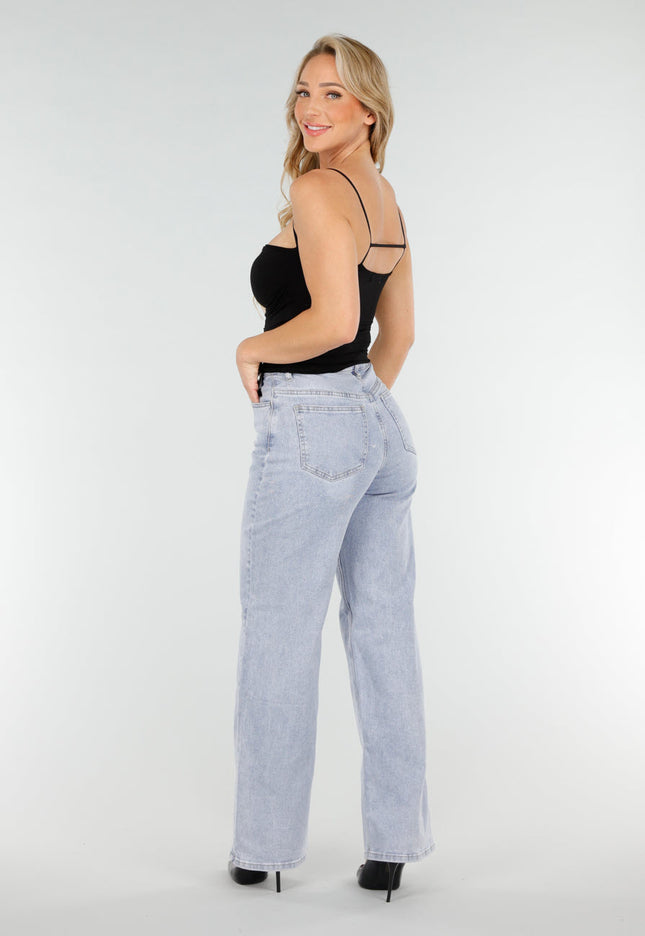 NEW020725 Zwarte Spaghetti Top met Pads