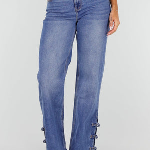 NEW020926 Blauwe Straight Leg Jeans met Knoopdetails