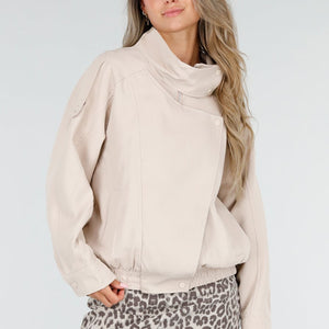NEW030626 Beige Bikerjack met Opstaande Kraag