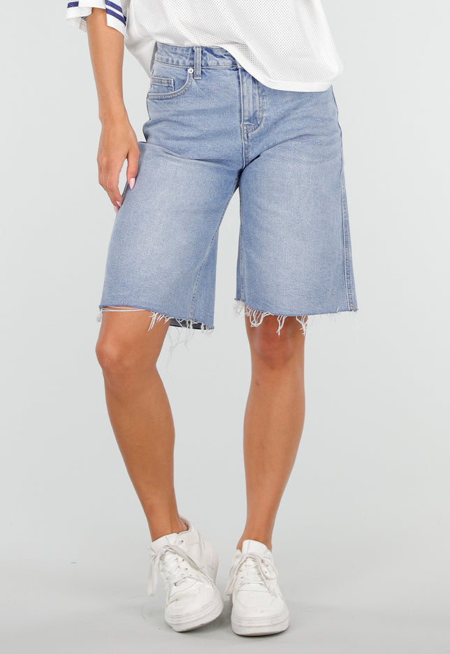 NEW030626 Lichtblauwe Denim Bermuda Short