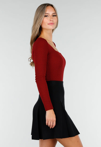 NEW030925 Bordeaux Top met Square Neck