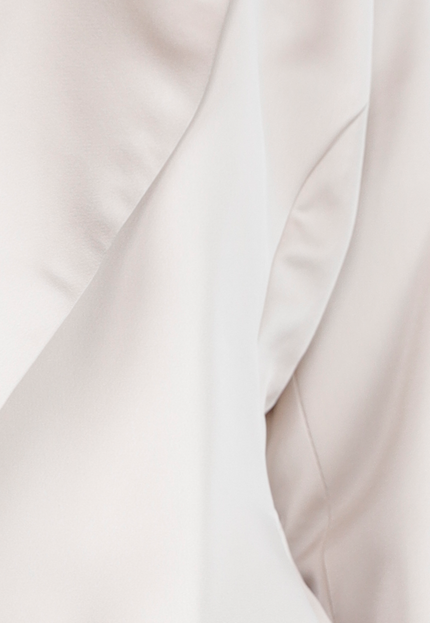 OP=OP.03.R Champagnekleurige Wrap Blazer