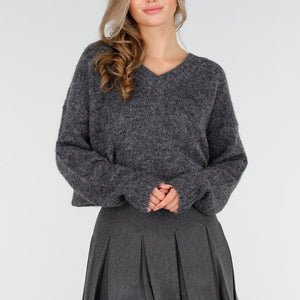 NEW030925 Donkergrijze Stretch Trui met V-Hals