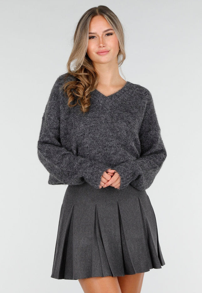 NEW030925 Donkergrijze Stretch Trui met V-Hals