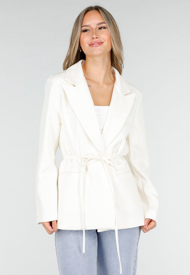 NEW030925 Witte Blazer met Ceintuur