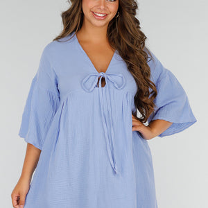 NEW040625 Blauwe jurk met strik en V-hals