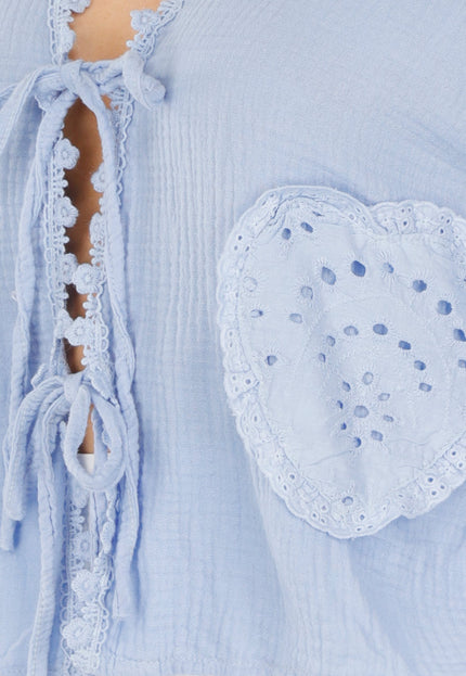 NEW040625 Lichtblauwe Blouse met Strikdetails