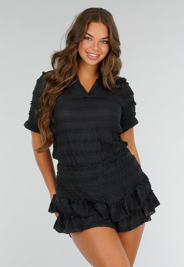 NEW040625 Two Piece Zwart met Ruches en V-hals