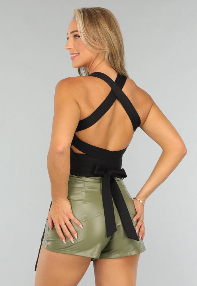 NEW0409 Zwarte Sporttop met Vierkante Hals en Strikdetail