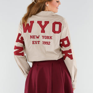 NEW060825 Beige Blouse met NY