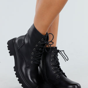 NEW060825 Zwarte Veterboots