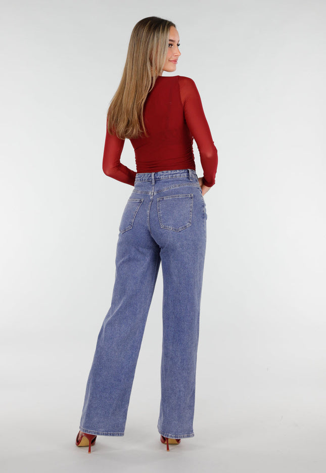 NEW070126 Bordeauxrode Mesh Top met Studs