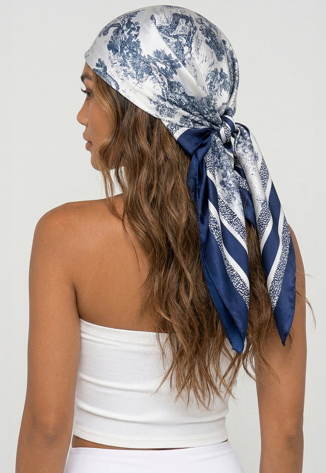 NEW080726 Blauwe Satijnen Bandana met Print