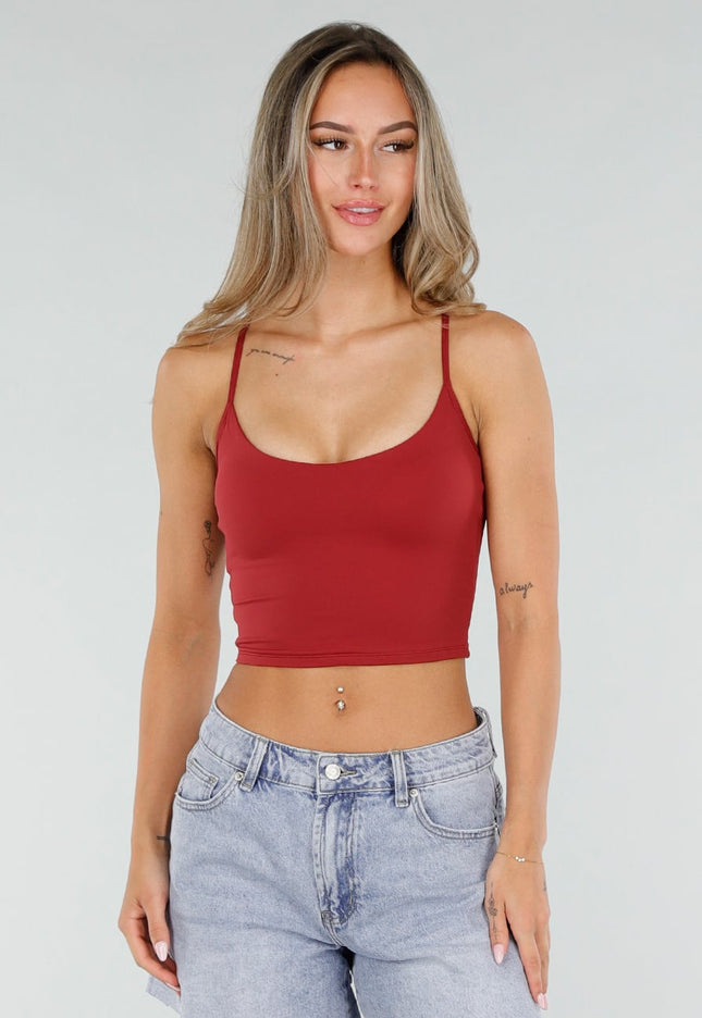 NEW080726 Bordeaux Sporttop met Pads