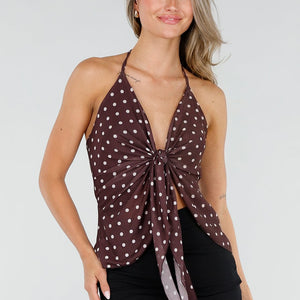 NEW080726 Bruine Halter Top met Polkadot Print en Strikdetail