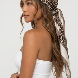 NEW080726 Bruine Luipaard Satijnen Bandana