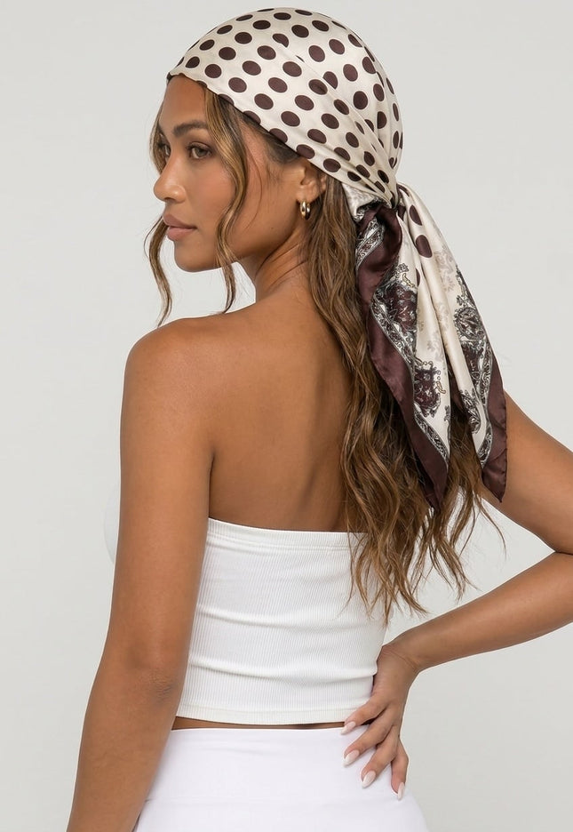 NEW080726 Crèmekleurige Bandana met Stippenprint