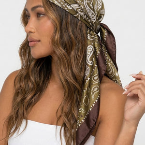 NEW080726 Olijfgroene Bandana met Paisleyprint