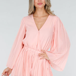 NEW080726 Zalmroze Plissé Playsuit met Overslag