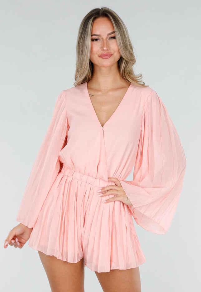 NEW080726 Zalmroze Plissé Playsuit met Overslag