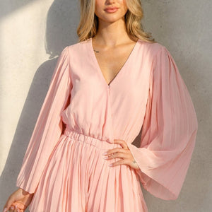NEW080726 Zalmroze Plissé Playsuit met Overslag