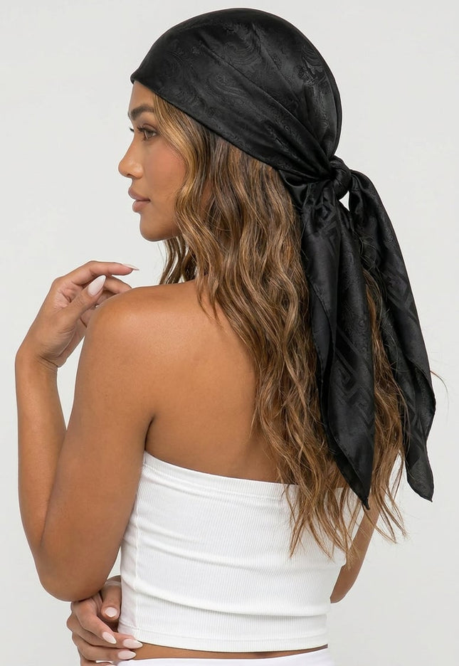 NEW080726 Zwarte Bandana met Jacquardprint