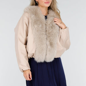 OP=OP.AV.10 Beige Jack met Bontkraag