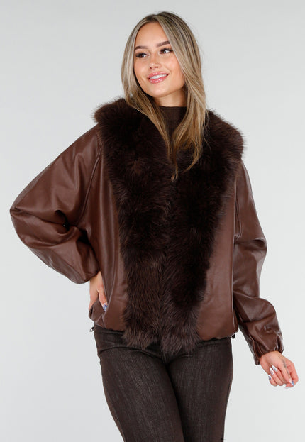 NEW081025 Bruine Lederlook Jas met Bontkraag