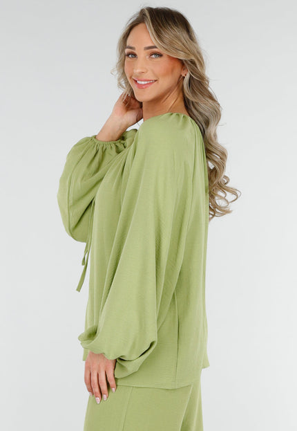 NEW090425 Olijfgroene Blouse met V-hals